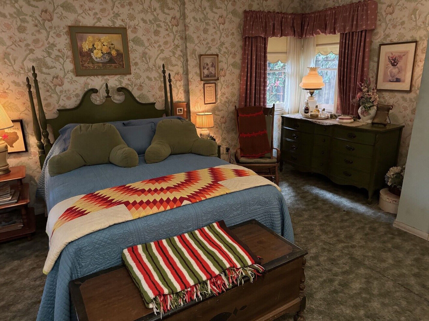 Young Sheldon - Parents room